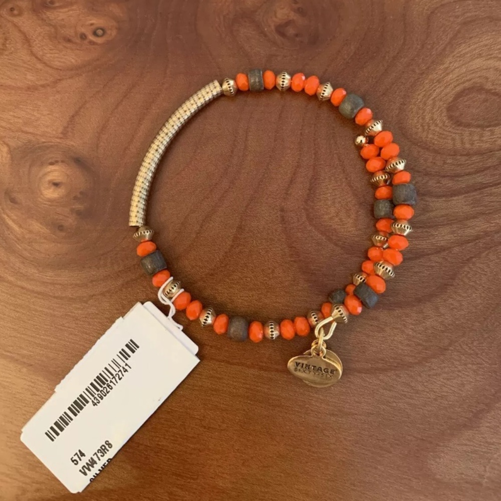 NWT Alex and Ani Gold Bracelet